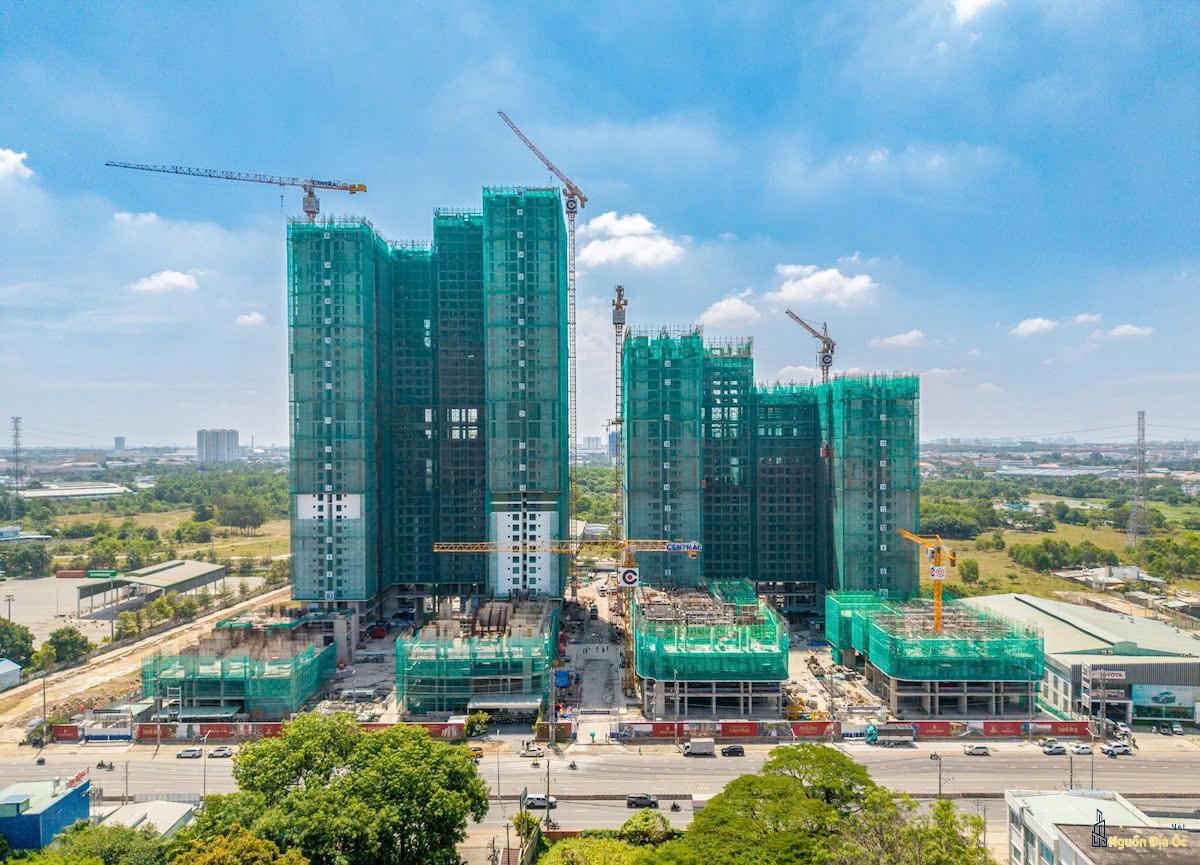 Toàn cảnh La Pura