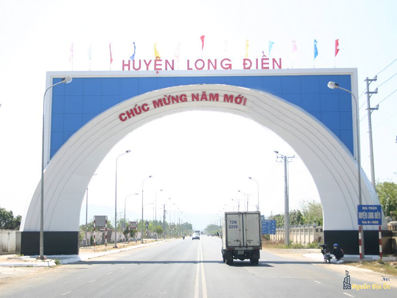 Cổng chào Long Điền