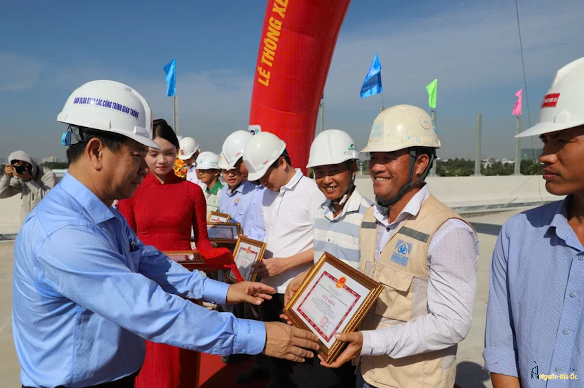 Các đại biểu ngày thông xe kỹ thuật Vành đai 3 đoạn qua Tp HCM Các đại biểu ngày thông xe kỹ thuật Vành đai 3 đoạn qua Tp HCM